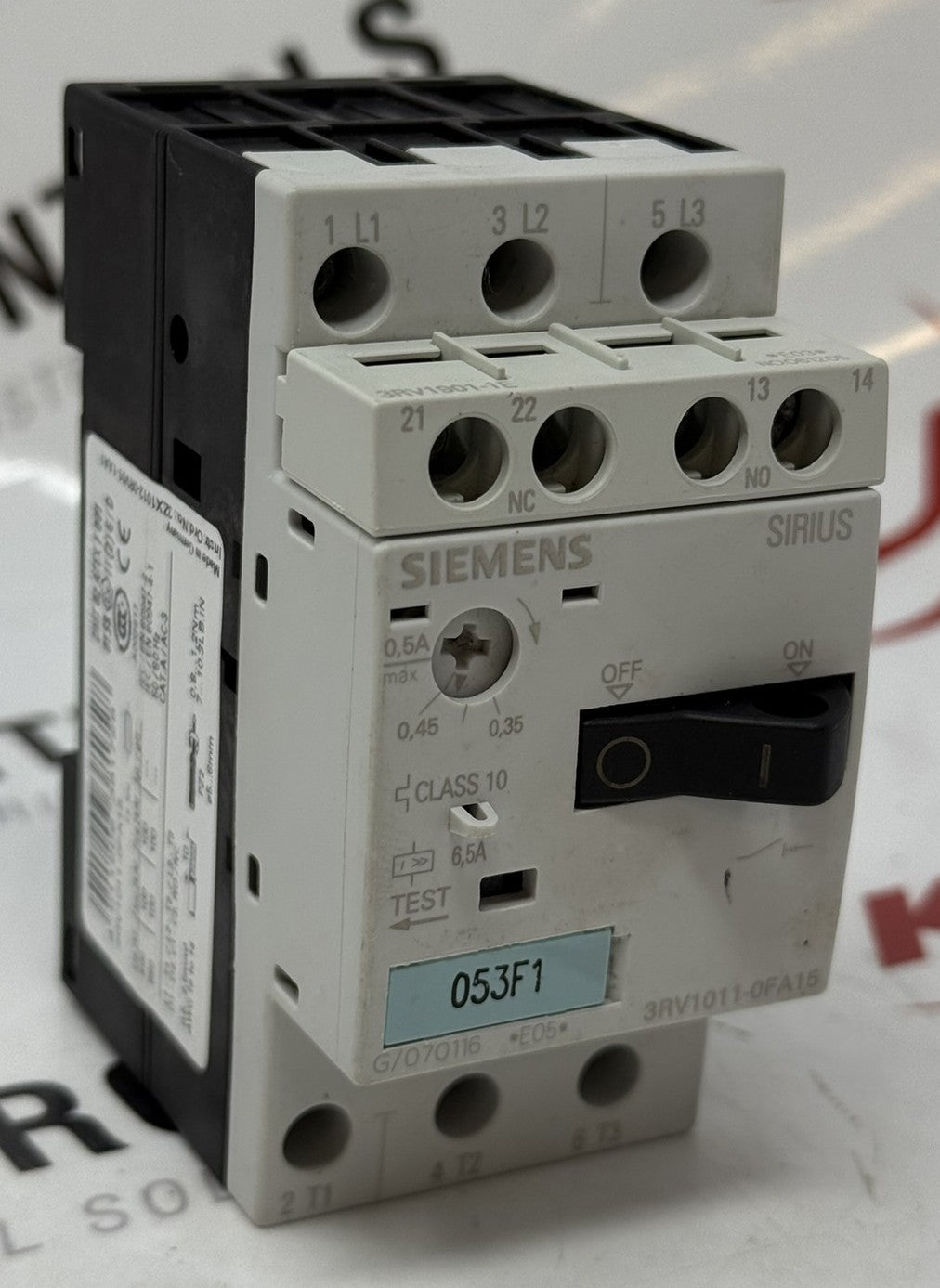 Siemens 3RV1011-0FA15 Adjustable Circuit Breaker 0.35-0.50A 690V 3-Pole0