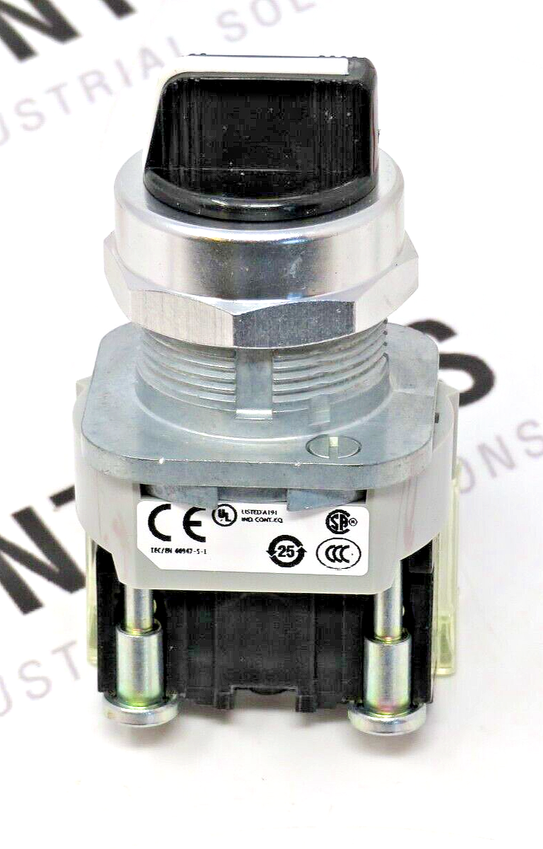 Allen-Bradley 800T-J4A 30MM 3-Position Type 4/13 Non-Illuminated Selector Switch