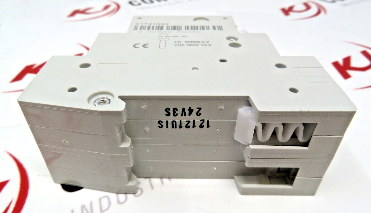 Siemens 5TT4103-2 Remote Control 16AX 230-240VAC 1-Pole DIN MNT Bistable Switch
