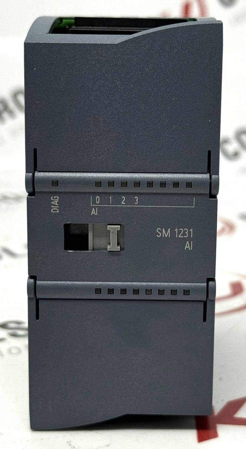 Siemens 6ES7231-4HD32-0XB0 S7-1200 Analog Input Signal Module1