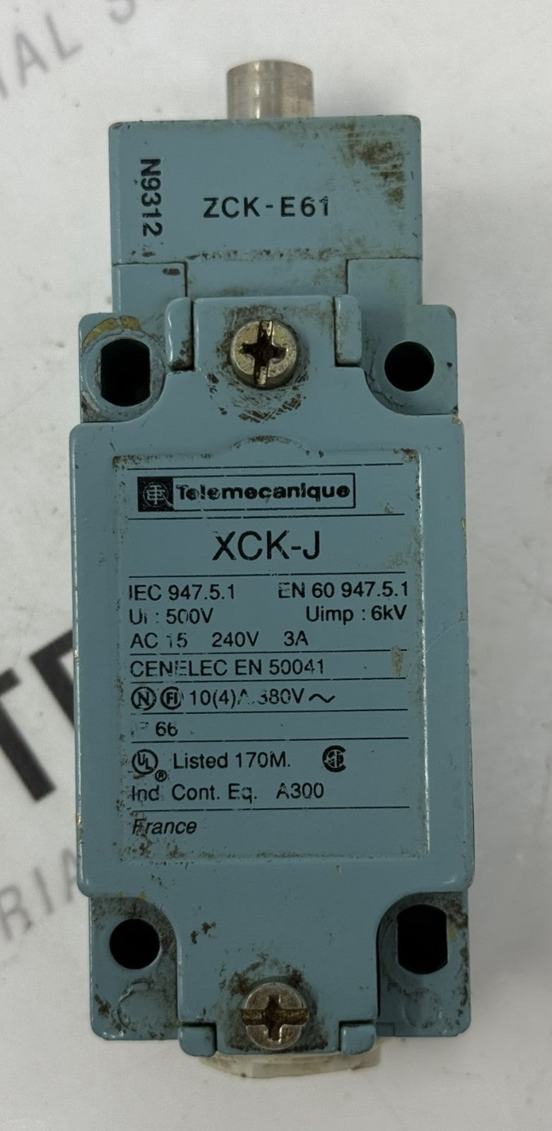 Telemecanique XCK-J Limit Switch ZCK-E61 Plunger Head0