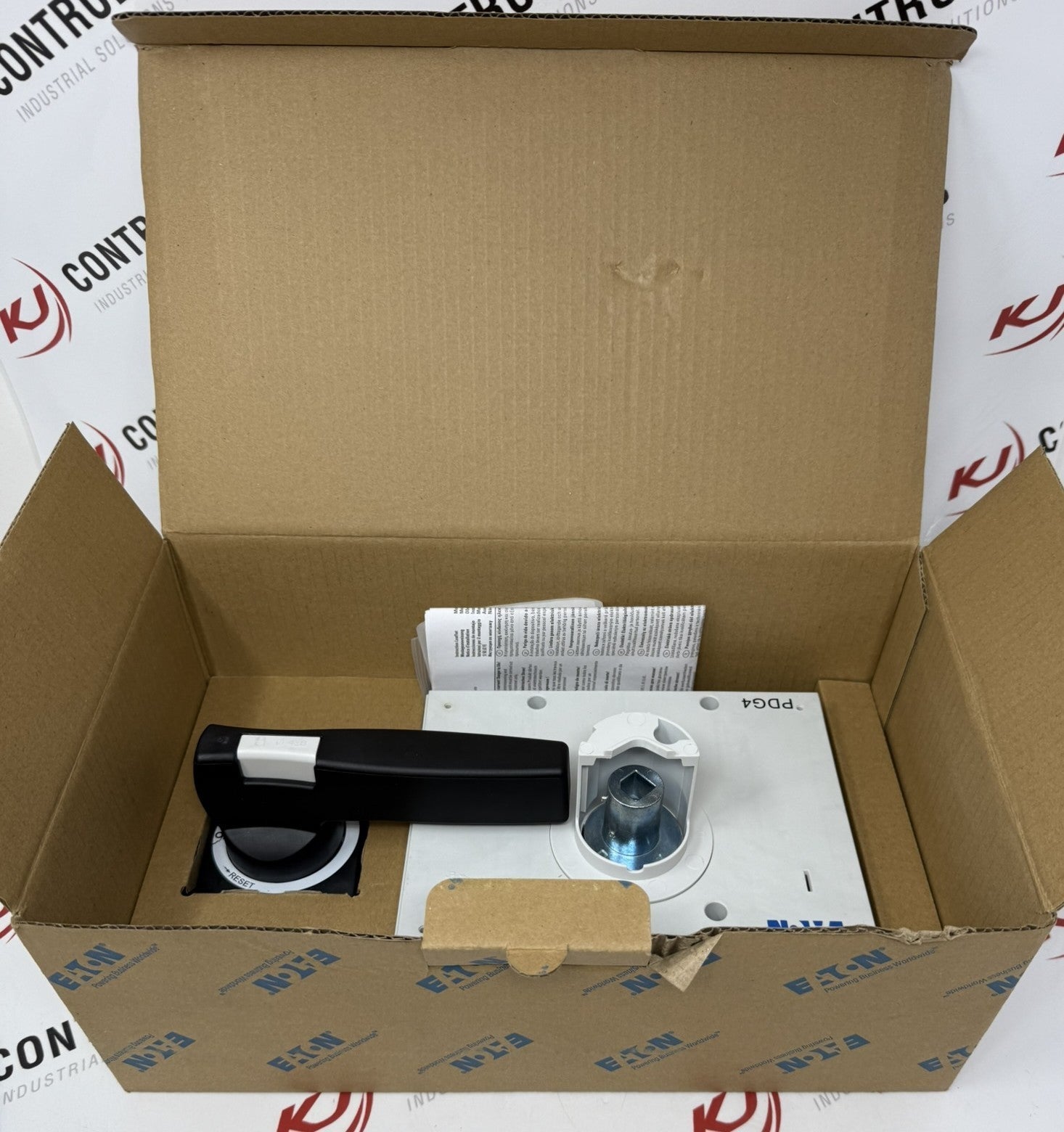 Eaton PDG4XHMDS Power Defense Rotary Door Handle Mechanism Kit1