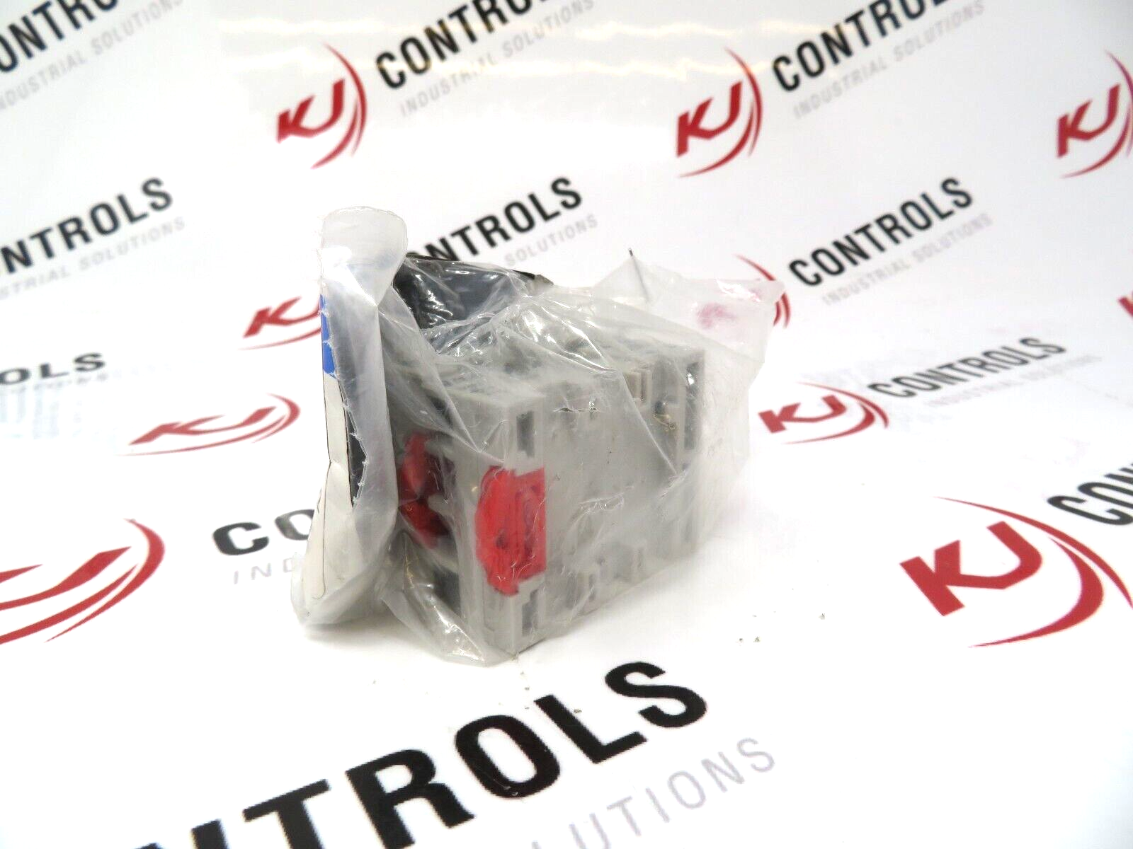 Eaton D3PA2 Relay Socket 8Pin 10/15A 300/600VAC Used With D3PR2 &D3PF2 Relays