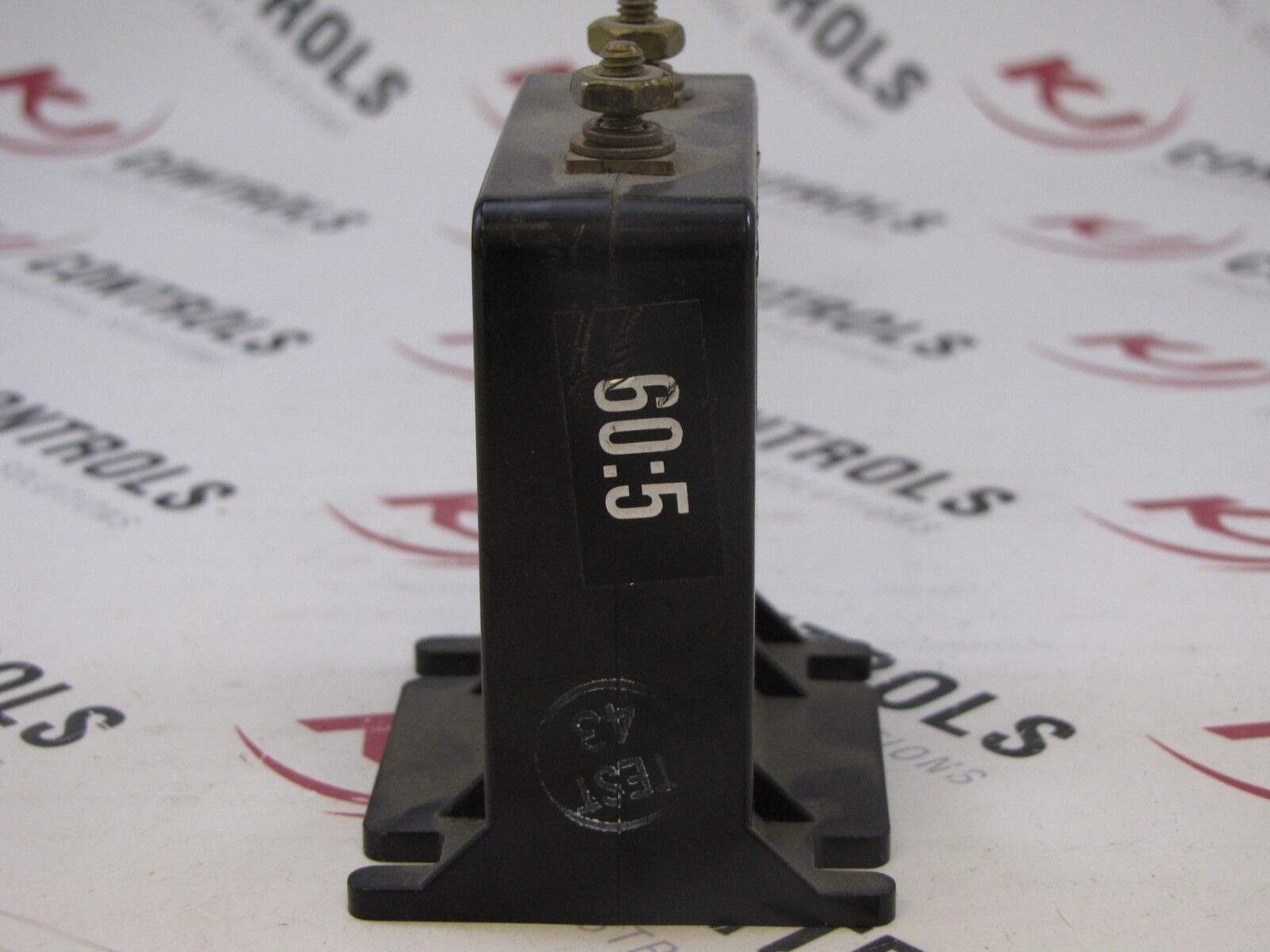 Current Transformer 2SFT-600 Ratio 60:5 50-400Hz 600V