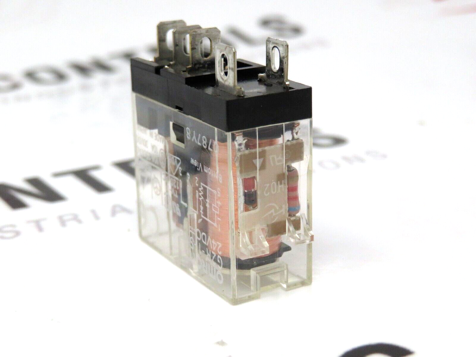 Omron G2R1SND 24VDC Relay 10A 1Pole Plug In Mechanical Flag And Name Plate SPDT