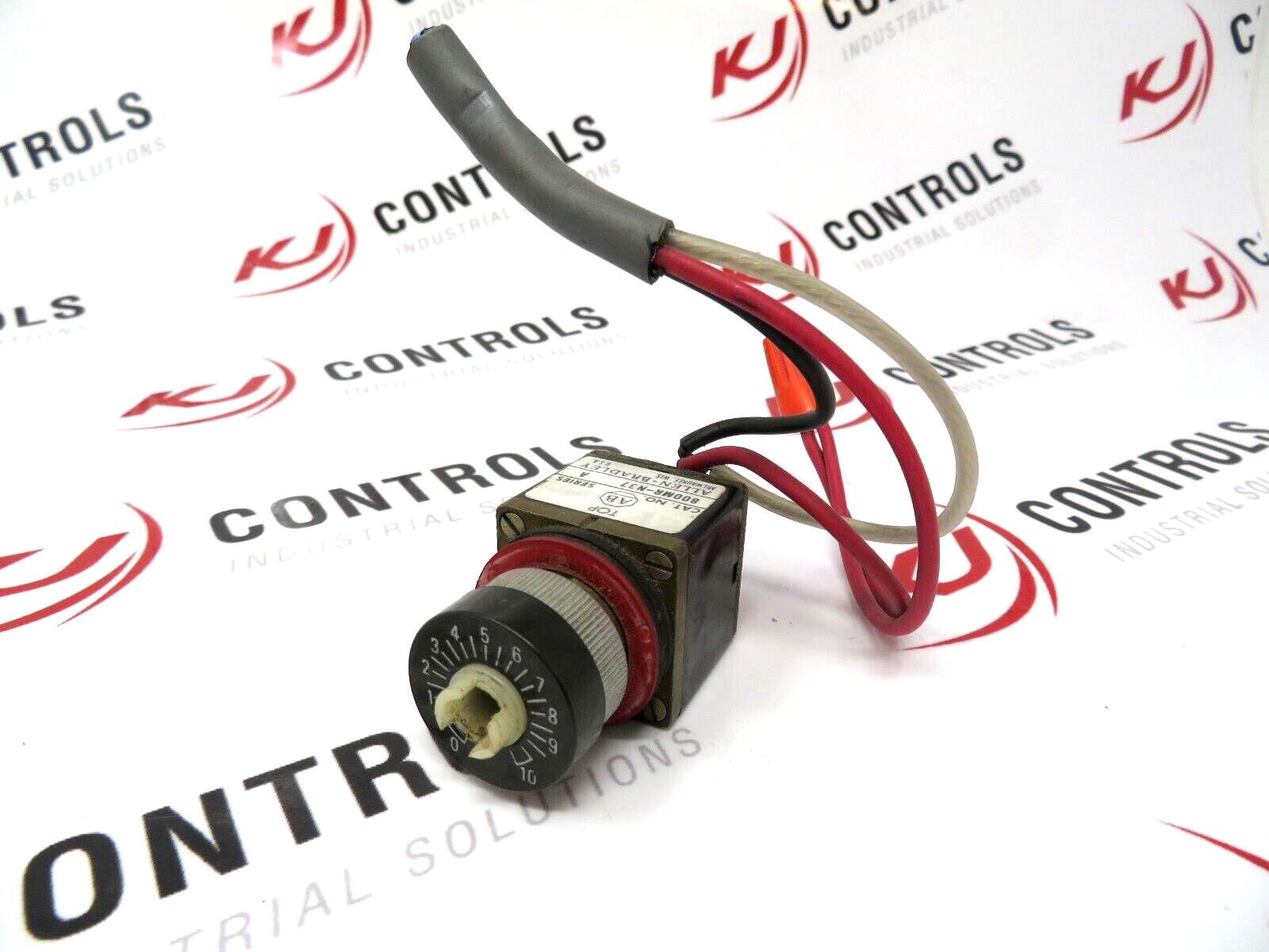 Allen-Bradley 800MR-N37 Push Button Accessory 22.5mm Type 13 Operator Only