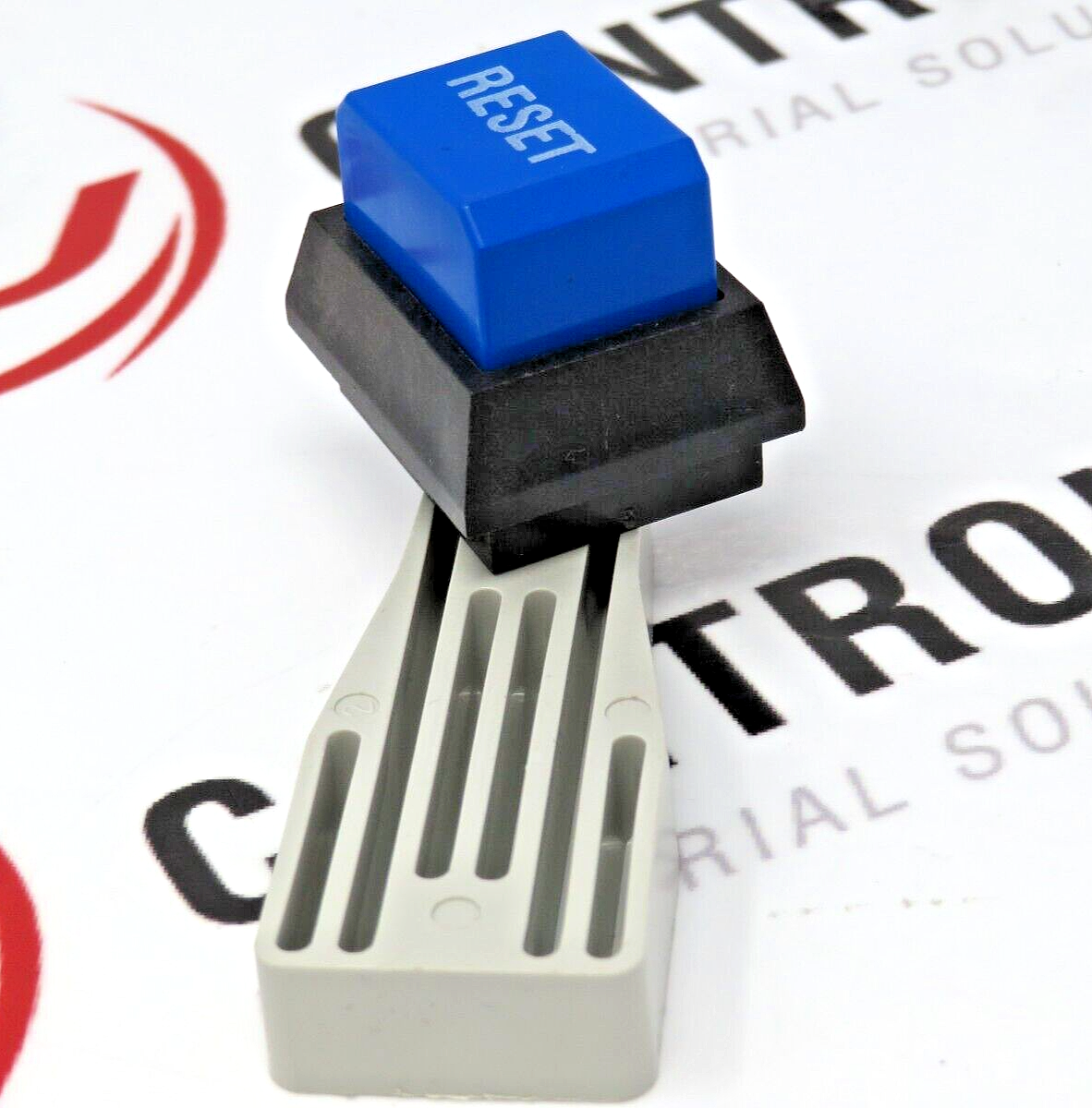 Eaton 86-5082 Blue Push Button Reset Assembly for C799B15 Or Similar Enclosures