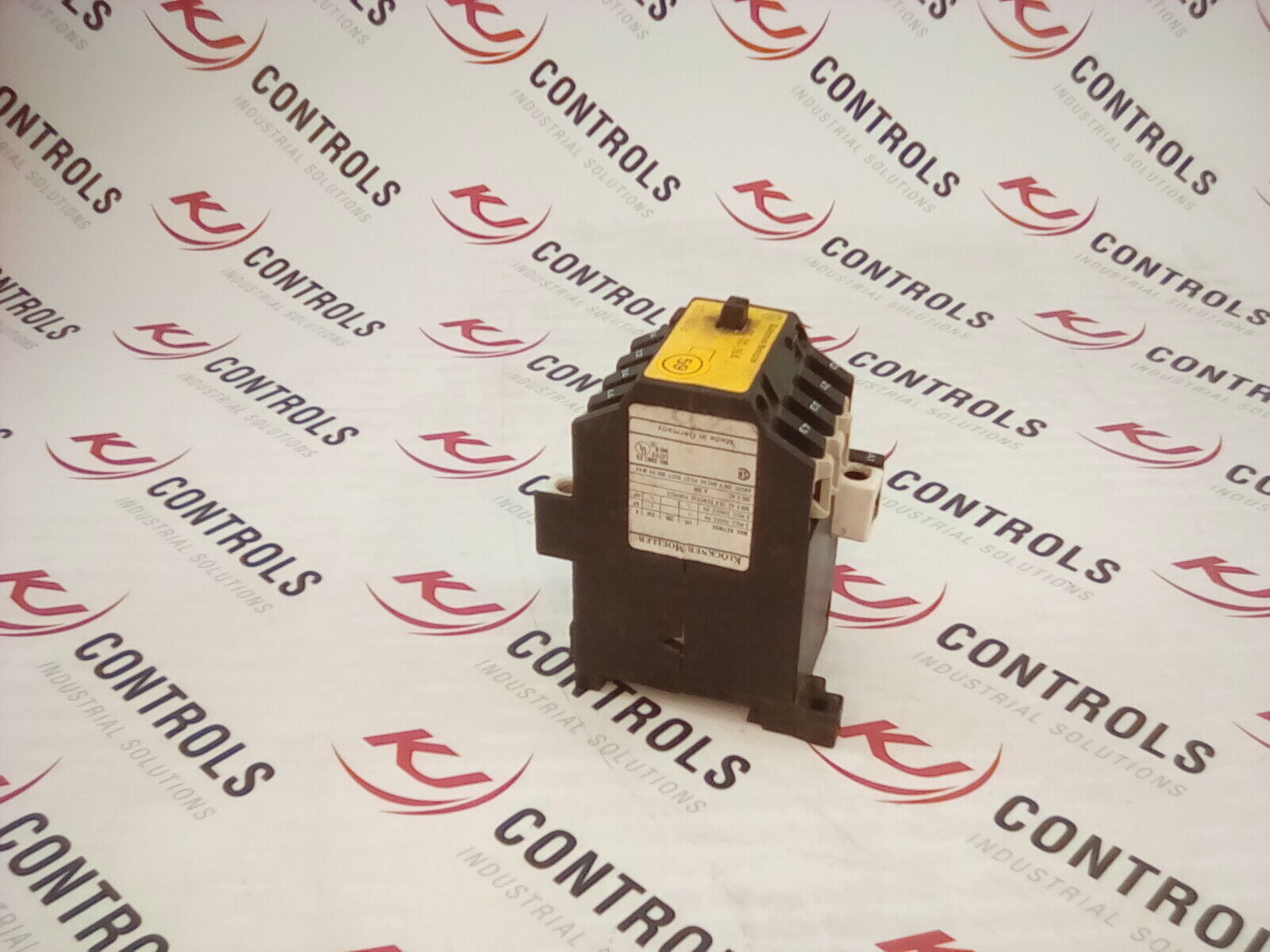 Eaton Klockner Moeller DIL08-31-NA Contactor 115V 60Hz Coil