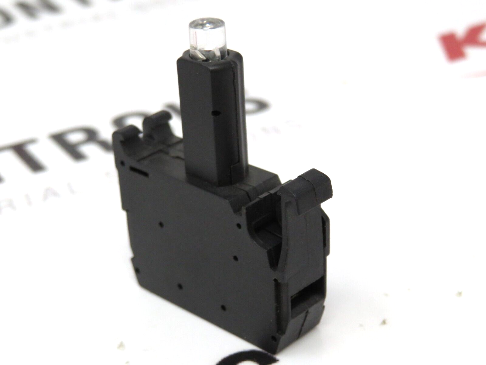 Allen-Bradley 800F-N5G Lamp Module 22mm 120VAC Integrated LED Latch Mount Green