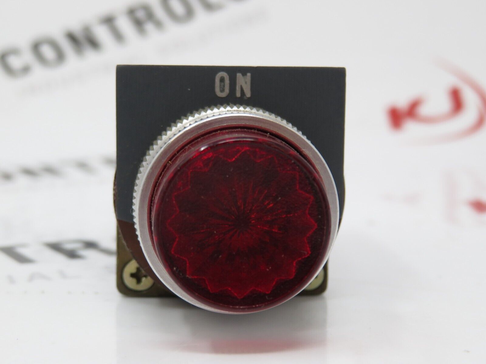 Allen-Bradley 800MR-P16S Pilot Light No Cap 110-120VAC 50/60 Large Screw