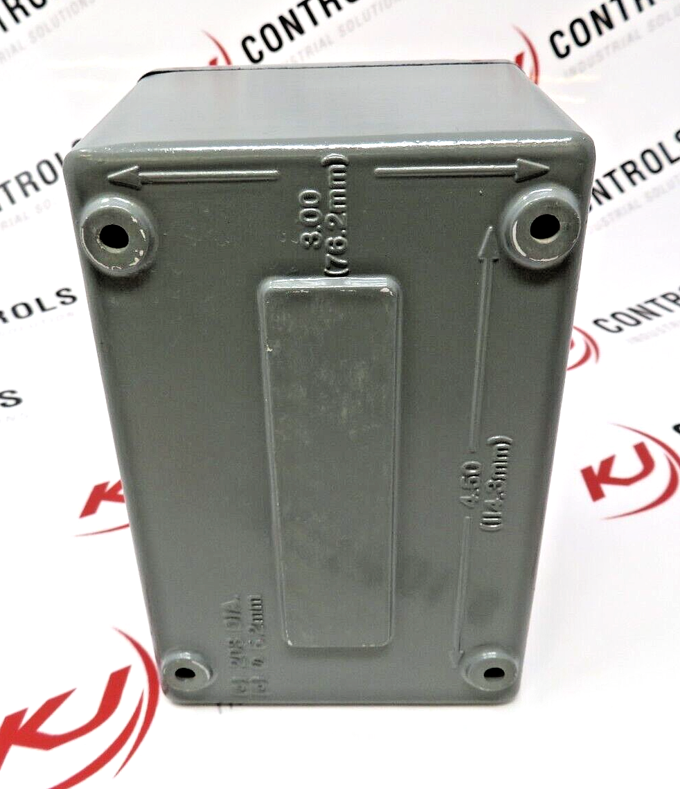 Allen-Bradley 800T-2TZ Die Cast Aluminum Enclosure Type 4,13 2-Hole 30MM Opening