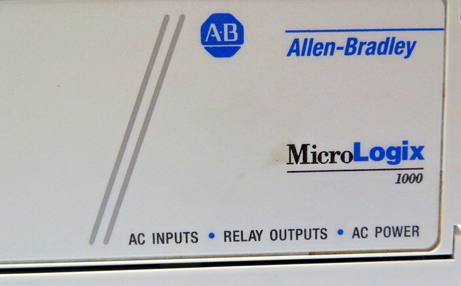 Allen-Bradley 1761-L32AWA Micrologix 1000 (PLC) Programmable Logic Controller