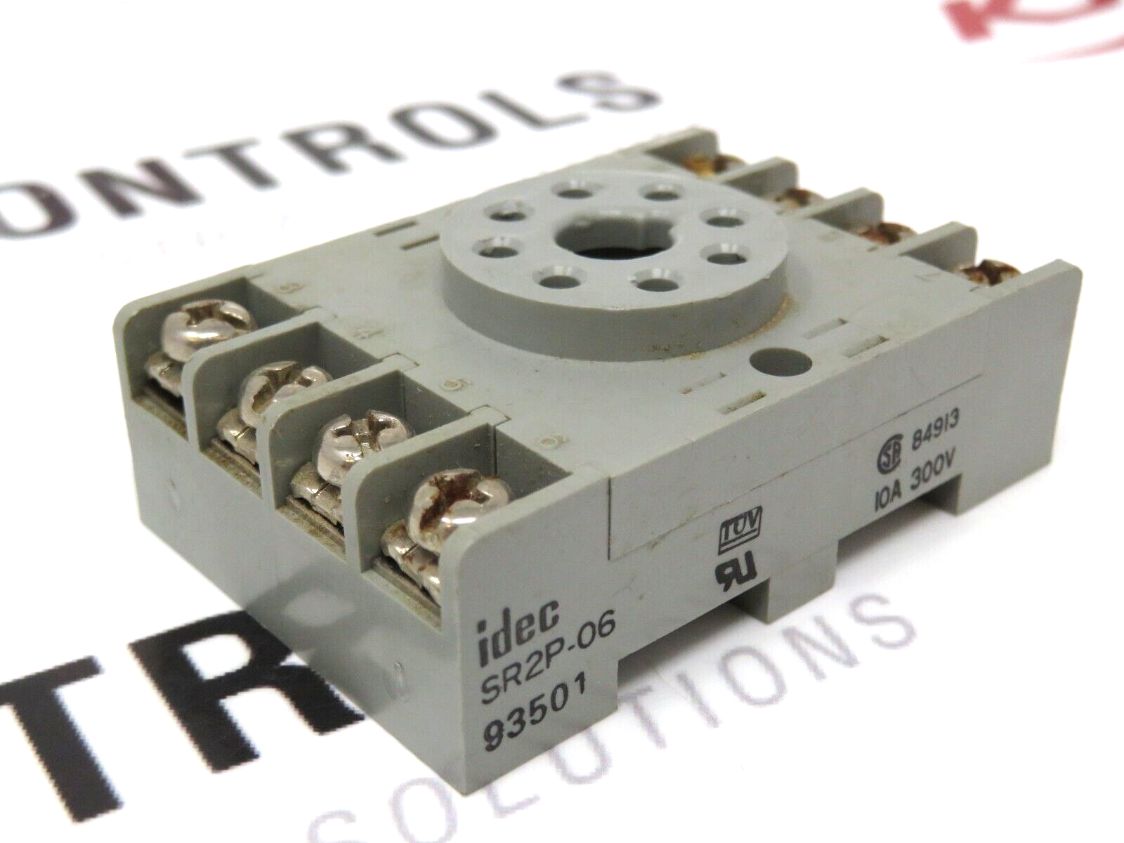 IDEC SR2P-06 Socket OCTAL 10A 300V DIN Mount/Screw Terminal