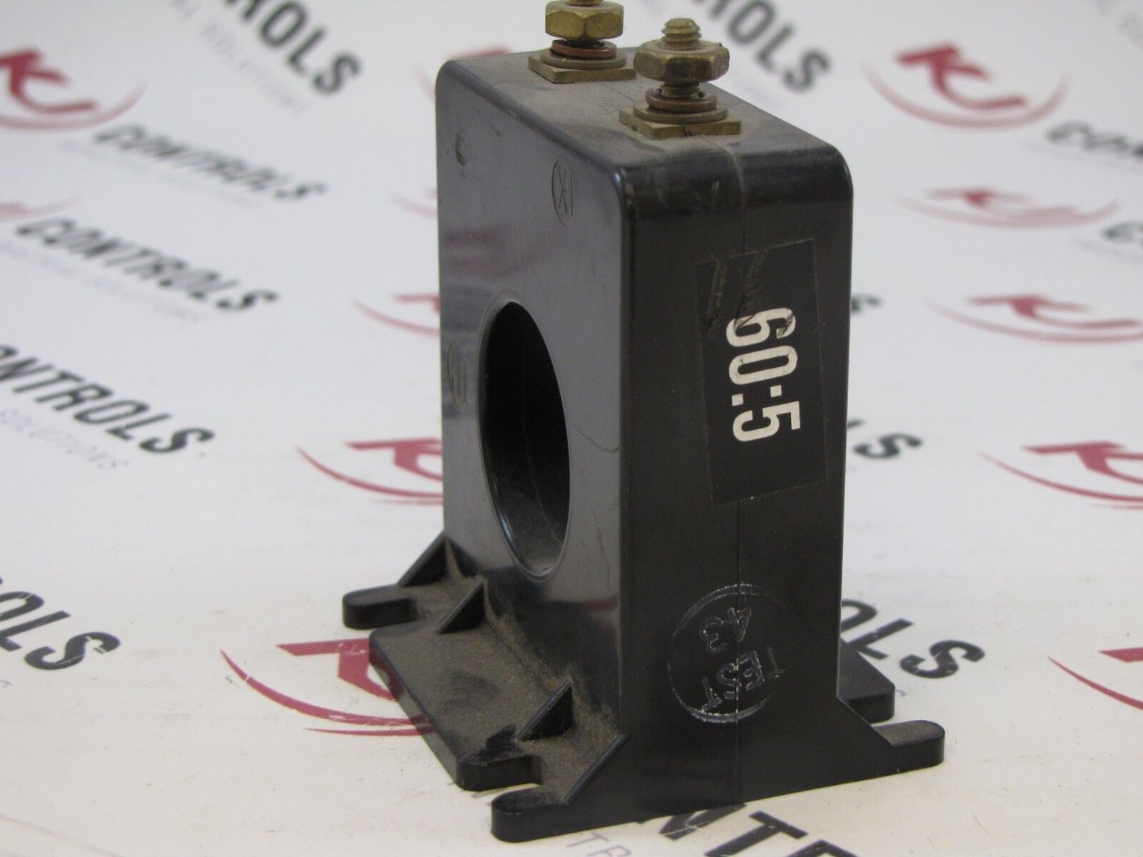 Current Transformer 2SFT-600 Ratio 60:5 50-400Hz 600V