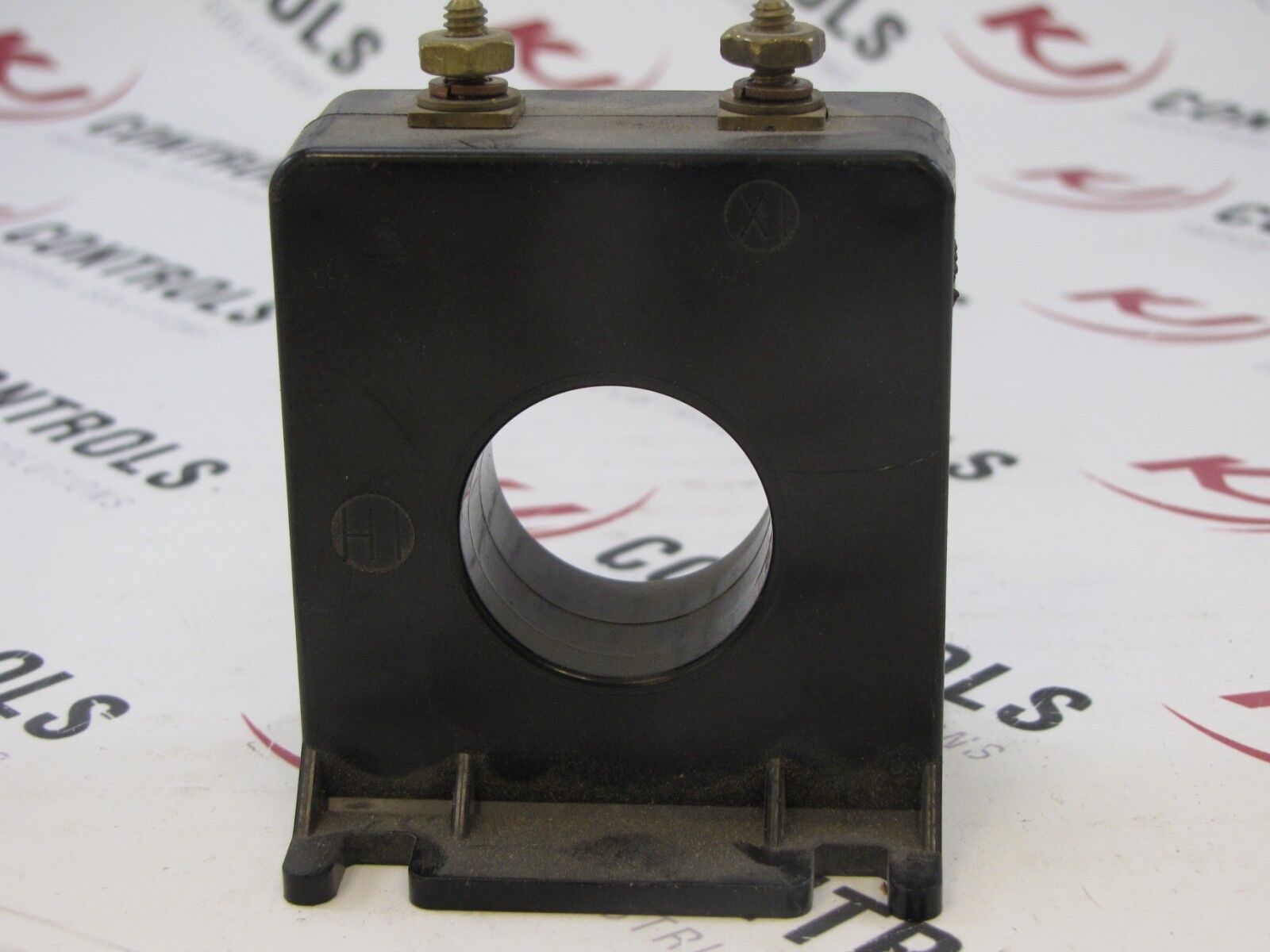 Current Transformer 2SFT-600 Ratio 60:5 50-400Hz 600V