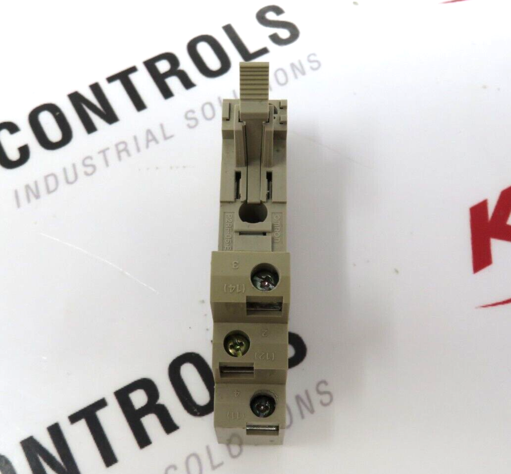 Omron P2RF-05-E Relay Base Socket 10A 250VAC Track Mount 5 Blade (lot of 7)