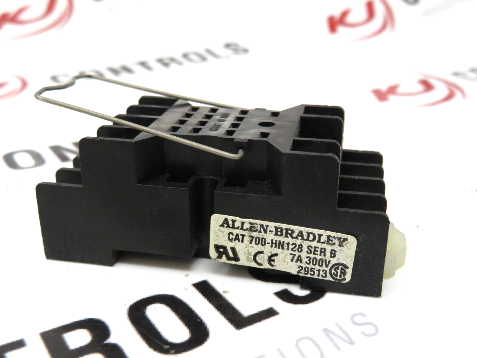 Allen-Bradley 700-HN128-B Relay Socket 14Blade 7A 300V Screw Terminal Black