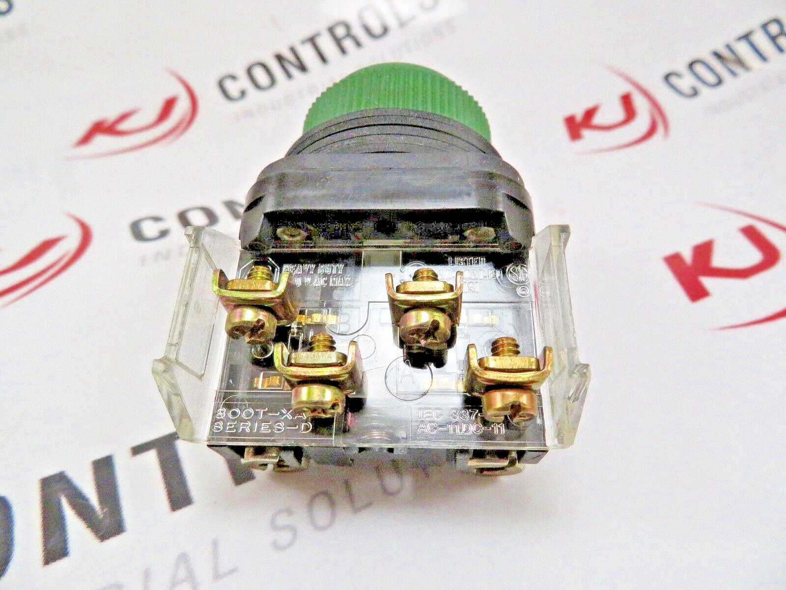 Allen-Bradley 800H-R1A Green Push Button