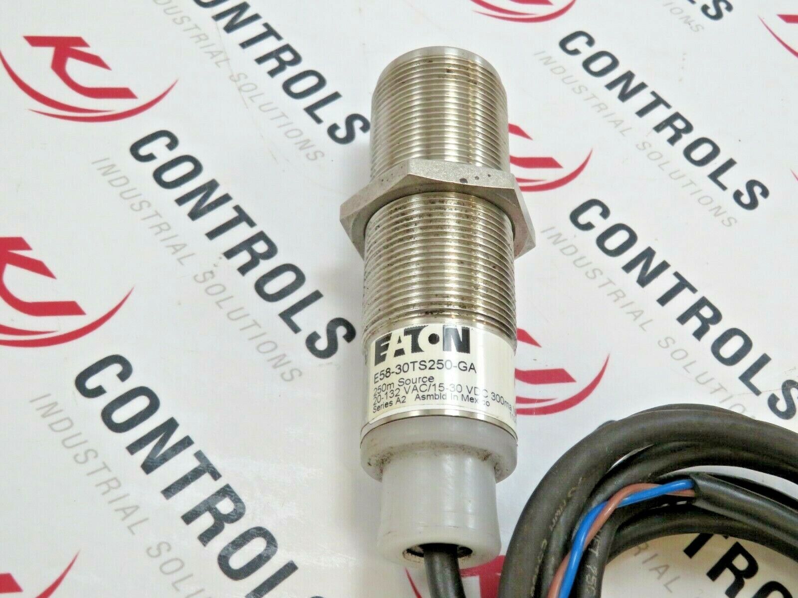 Eaton E58-30TS250-GA Thru-Beam Photoelectric Sensor 20-132VAC/15-30DC 250M Range