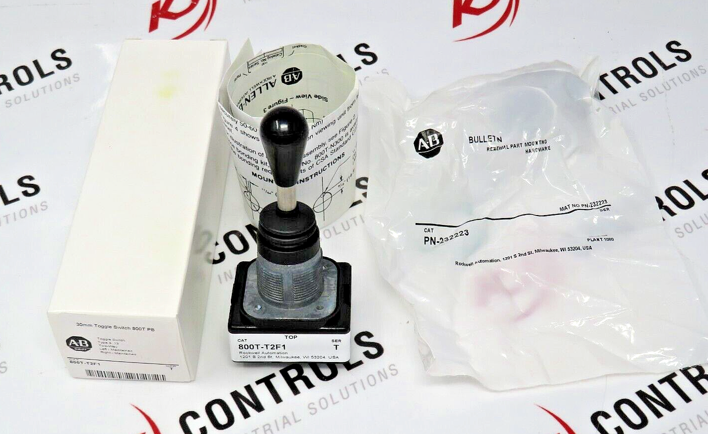 Allen-Bradley 800T-T2F1 Toggle Switch 30MM Type 4,13 Two-Way LT/RT Maintained