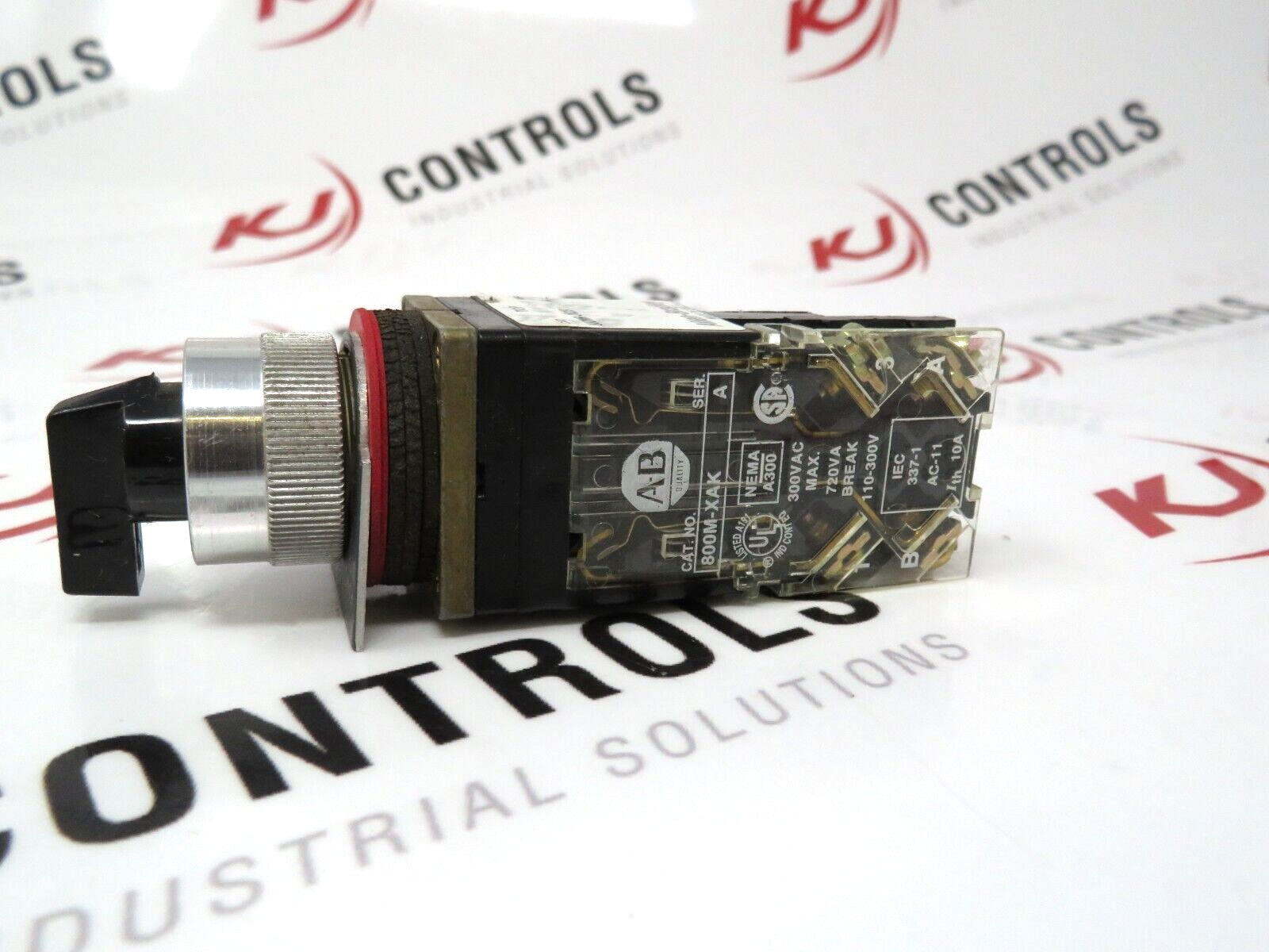 Allen-Bradley 800MR-JX2B/800M-XAK Selector Switch And Contact Block