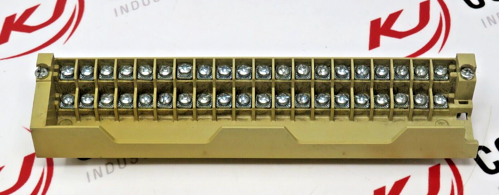 Schneider Electric PCD 140-XTS-002-00 40-PT. Screw Terminal Strip (No Covers)