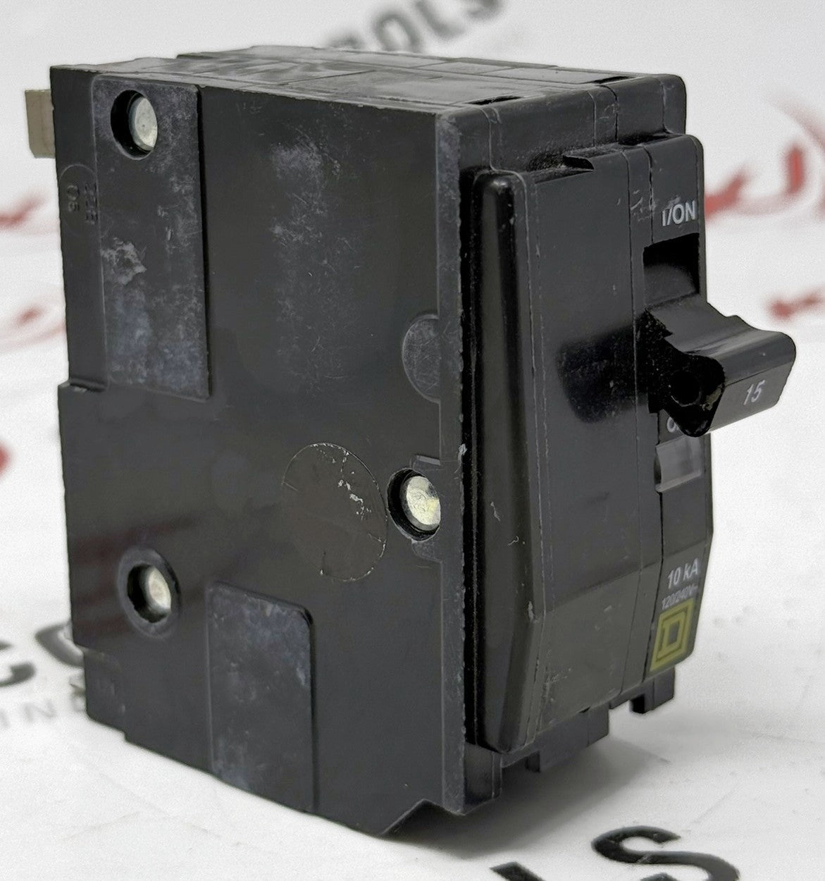 Square D QO215 2-Pole 15A 120/240VAC Plug-In Circuit Breaker1