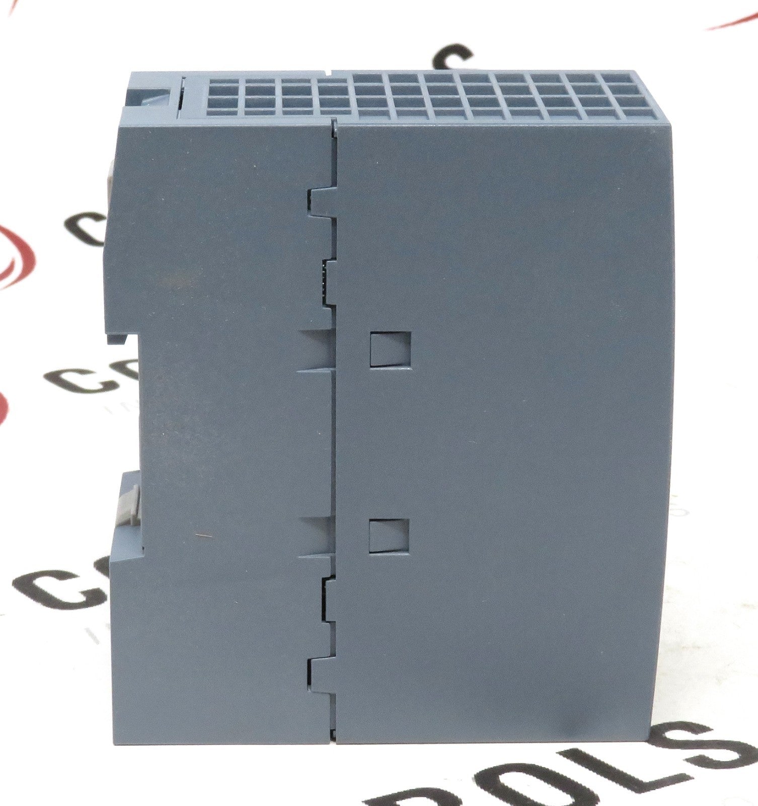 Siemens SCALANCE XB005 6GK5005-0BA00-1AB2 Industrial Ethernet Switch 5-Port1