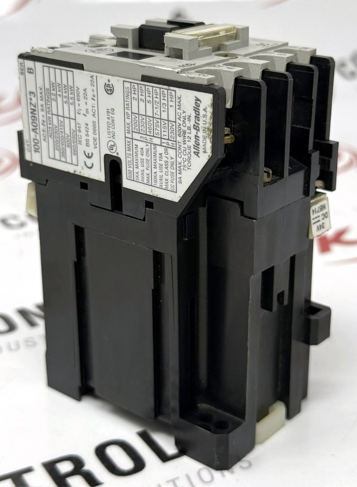 Allen-Bradley 100-A09NZ243 3-Pole 9A Contactor 24VDC Coil0