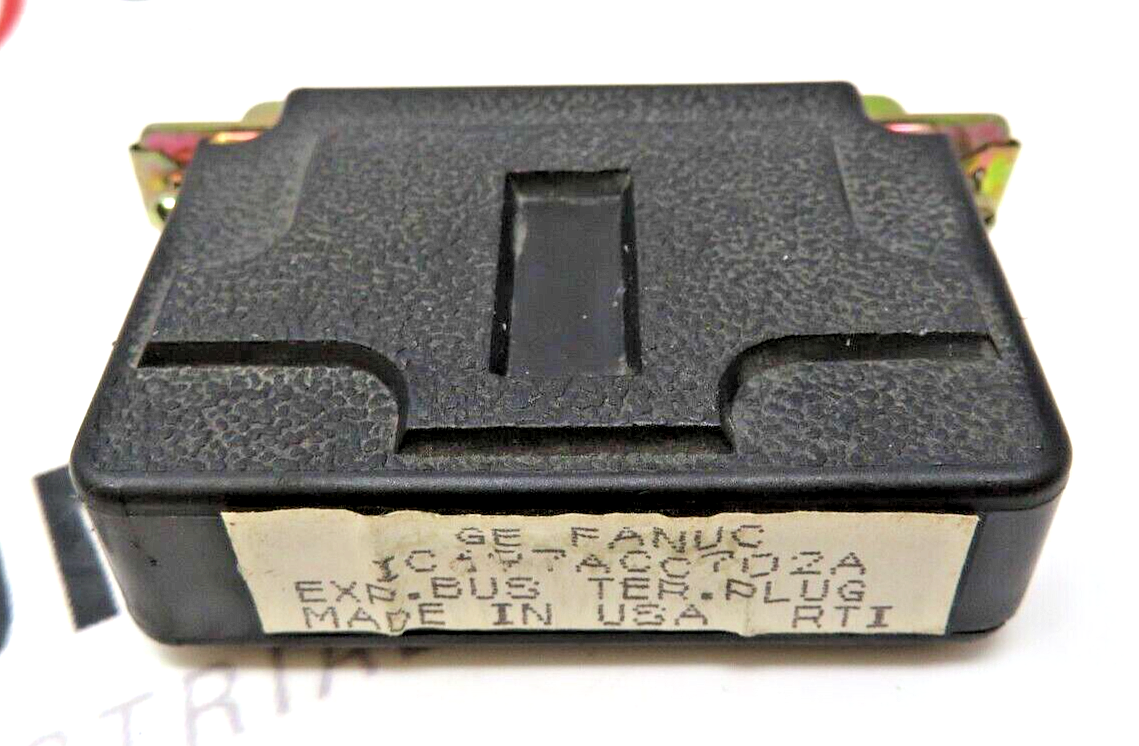 GE Fanuc IC697ACC702A Series 90-70 Bus Terminator Plug