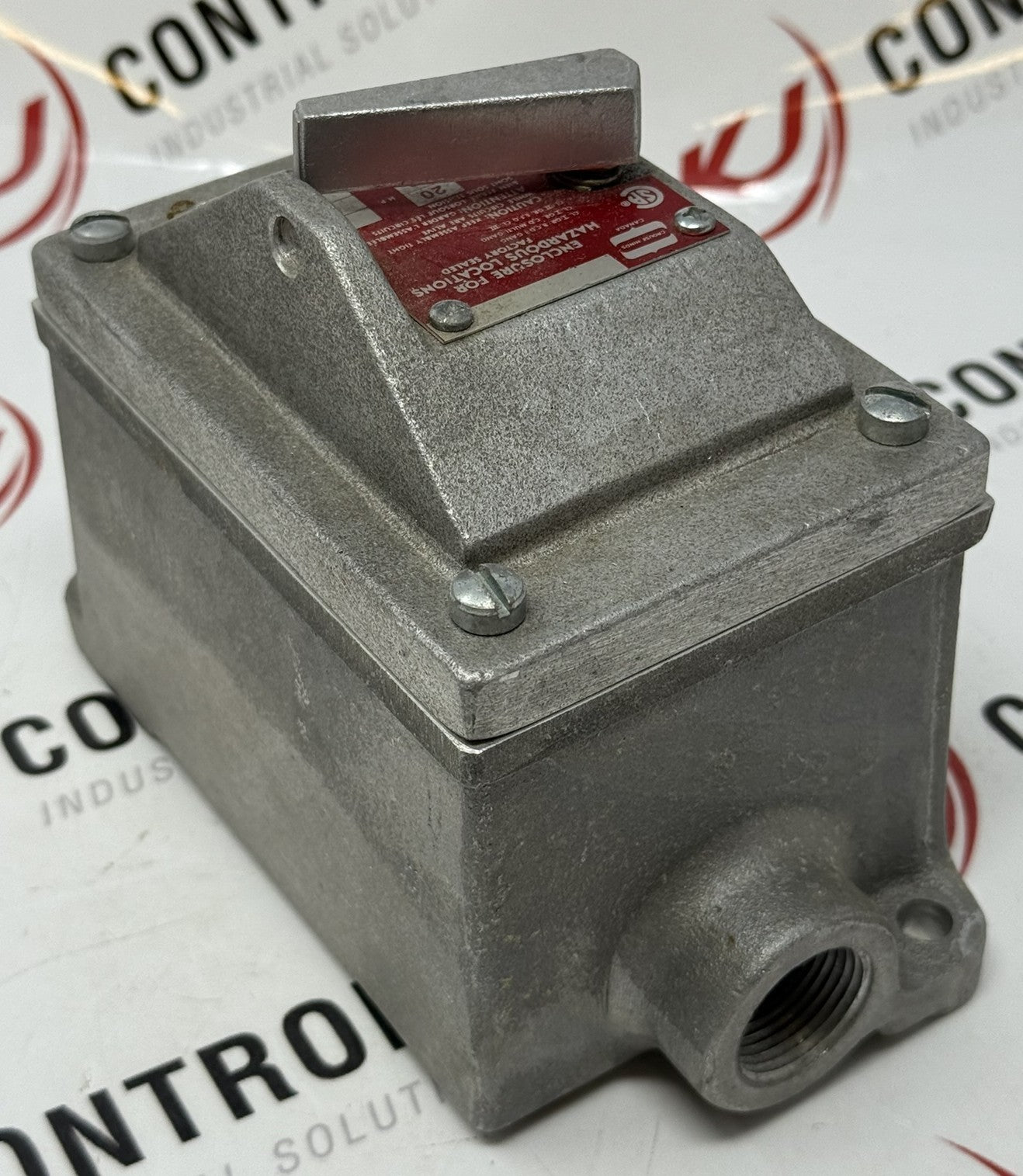 Crouse-Hinds DSFS 933 Hazardous Location Enclosure 20A 120/277VAC2