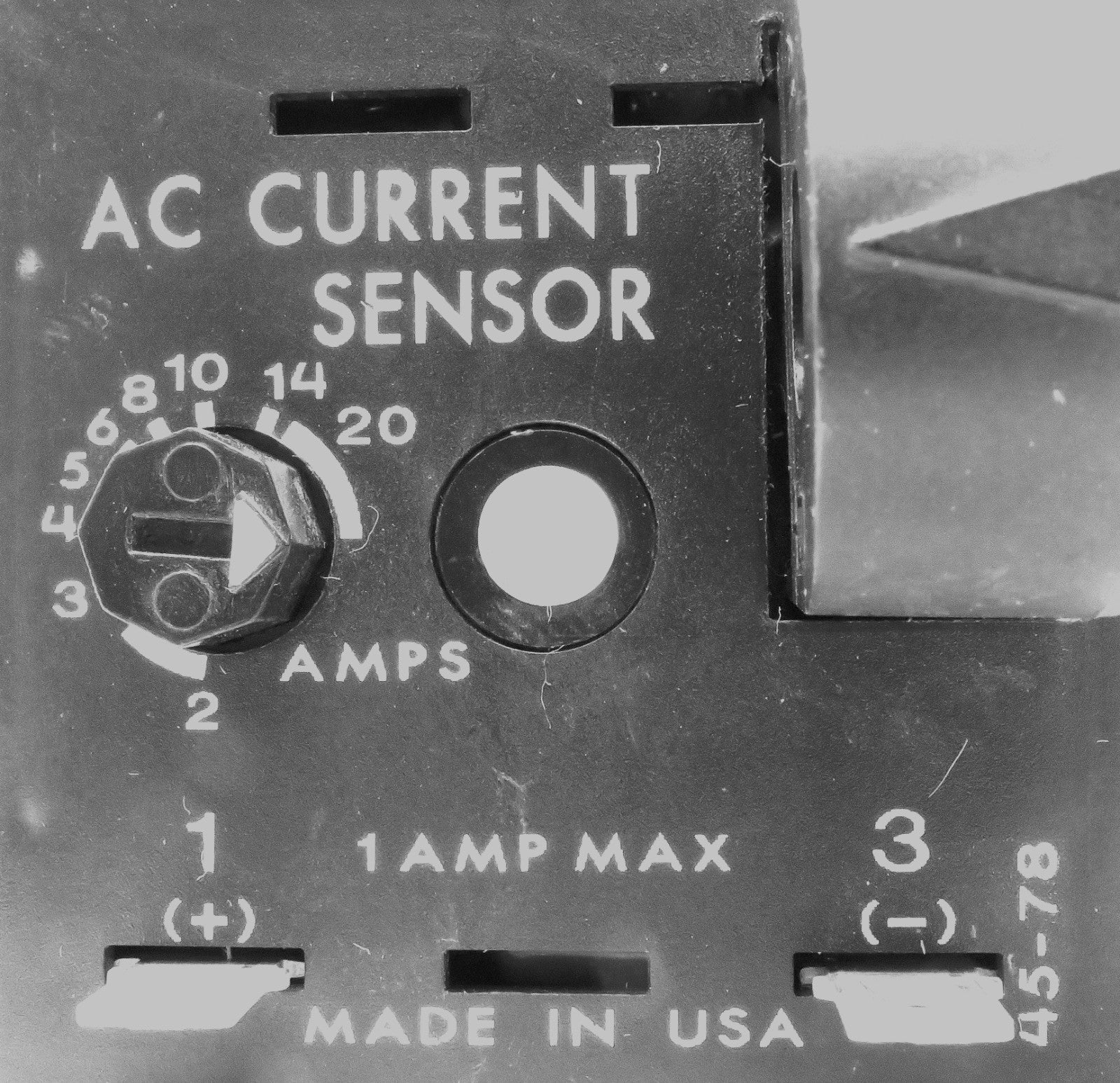 ABB Entrelec TCSHAA AC Current Sensor 2–20A 24–240VAC 1A Output2