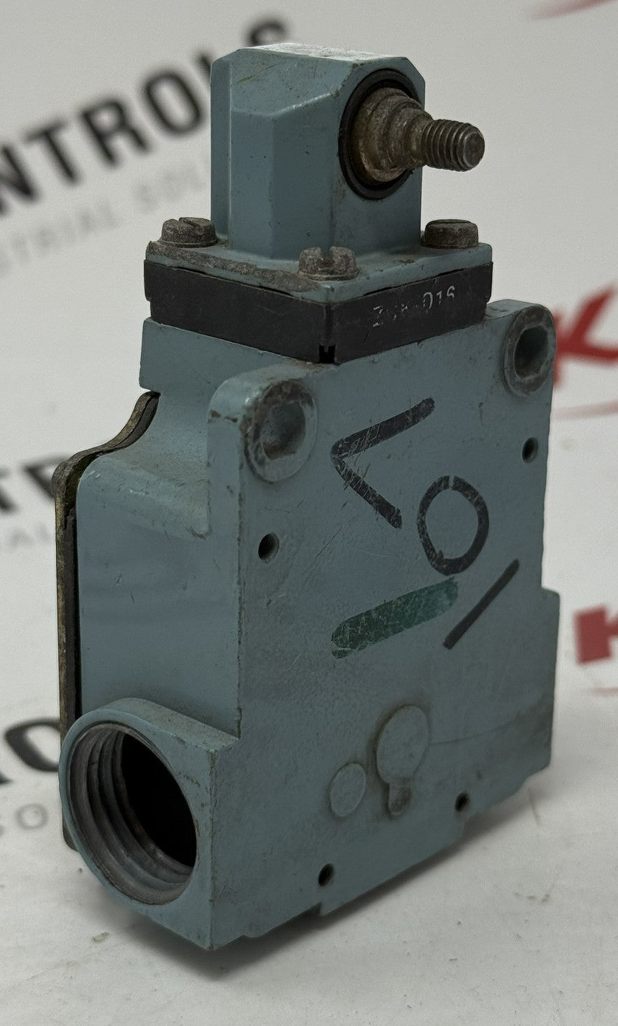 Telemecanique XCK-M Industrial Limit Switch ZCK-M1 Head2