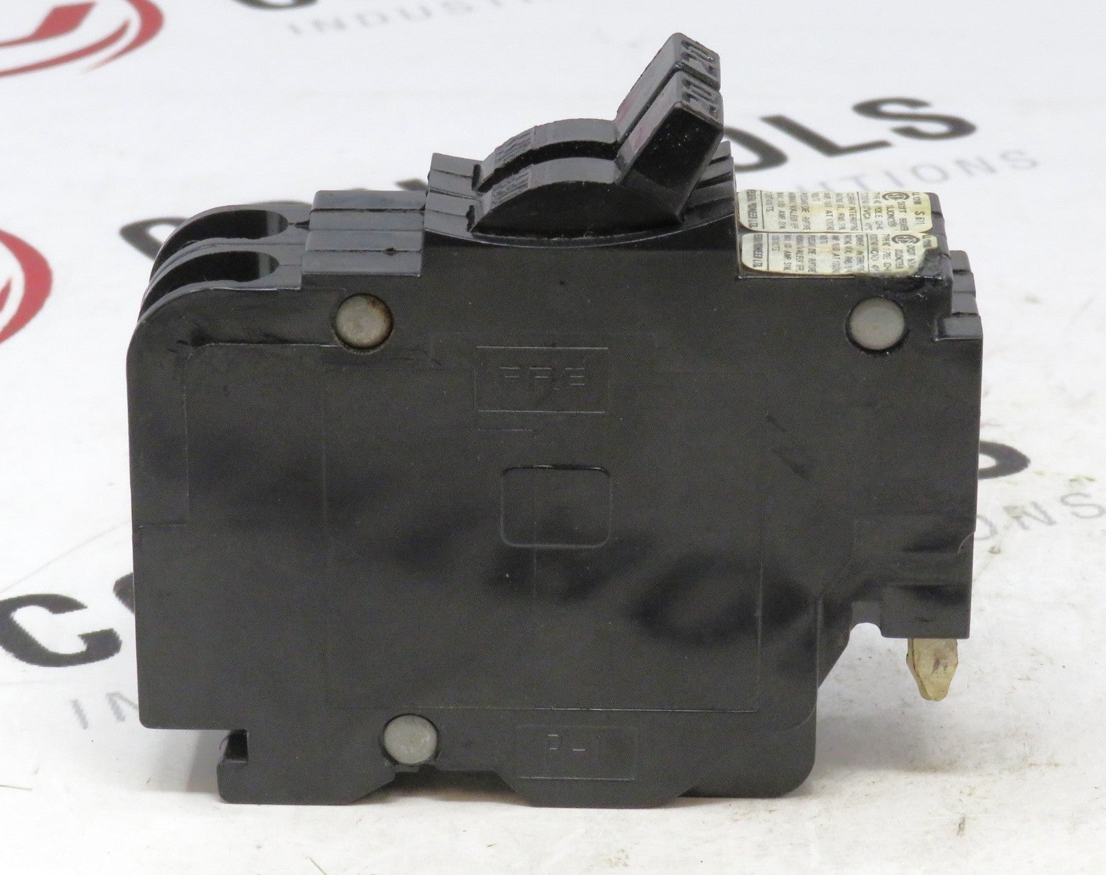 Schneider Electric Federal Pioneer NC220 2-Pole 20A Circuit Breaker 120/240V NC0