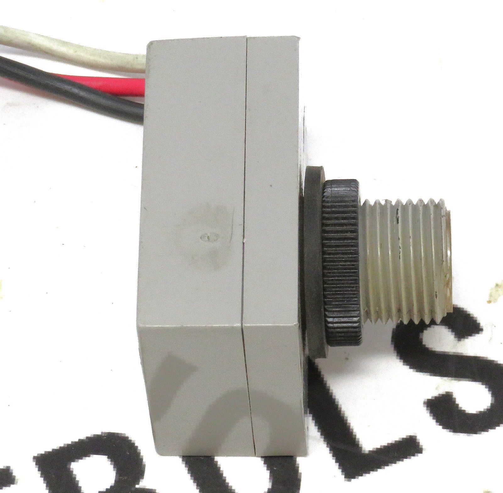 Intermatic K4021-70 Thermal Photocontrol 120V 1800W  (** No Mounting Hardware**)2