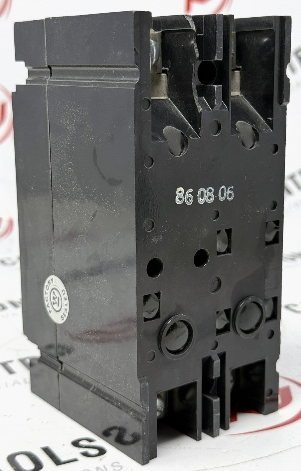 Westinghouse FB2015 2-Pole 15A Molded Case Circuit Breaker2