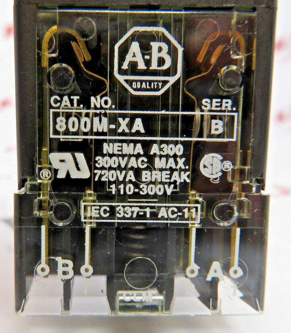 Allen-Bradley 800MR-A1A Series C Flush 1NO 1NC 10A 300VAC Green Head Push Button