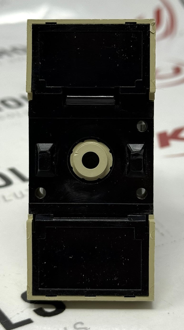 Releco C2-A20 8-Pin Plug-In Relay 10A 120VAC Coil w/ Socket4
