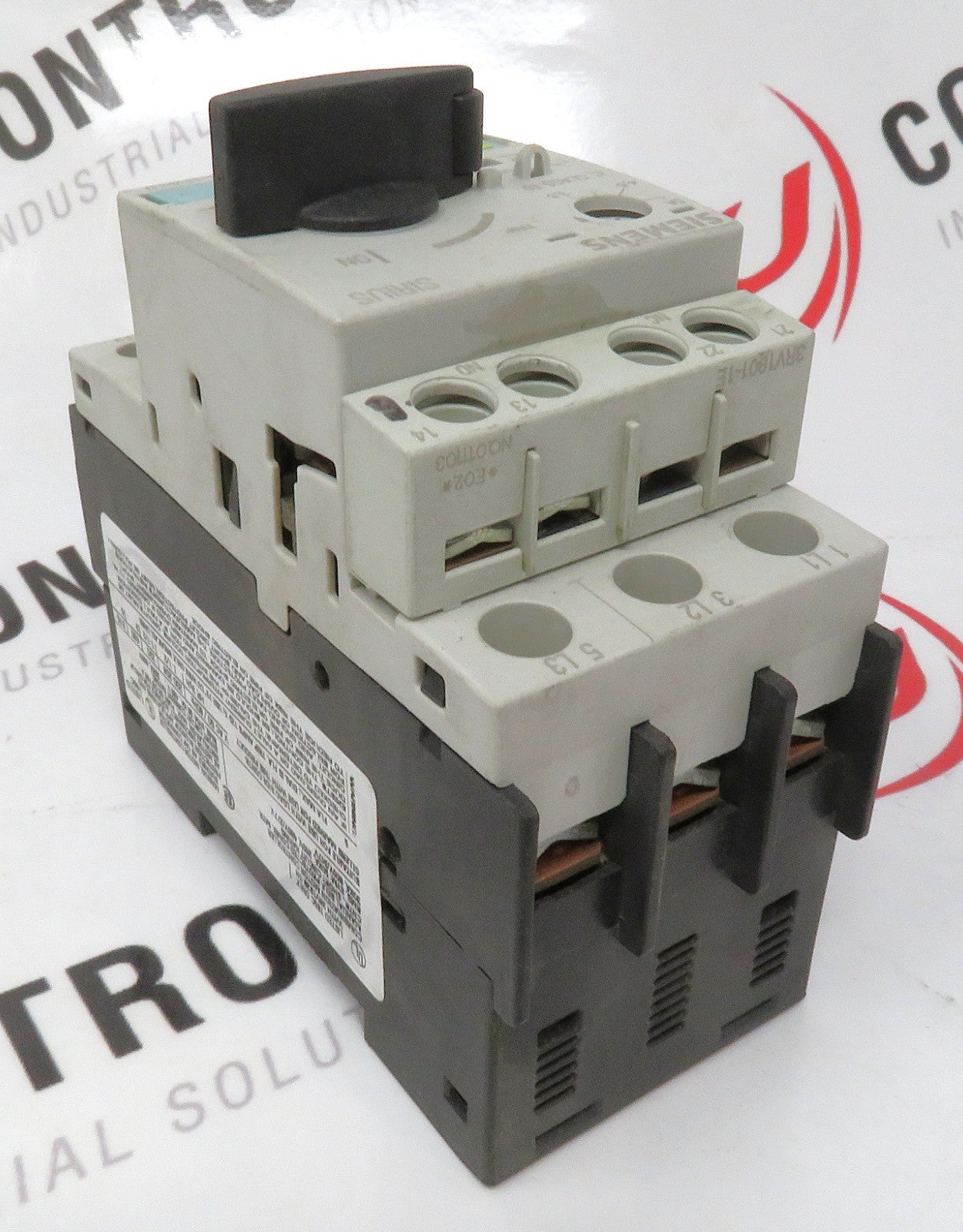 Siemens 3RV1021-1FA10 Circuit Breaker S0 3P 3.5-5A 400/690VAC 50/60Hz1