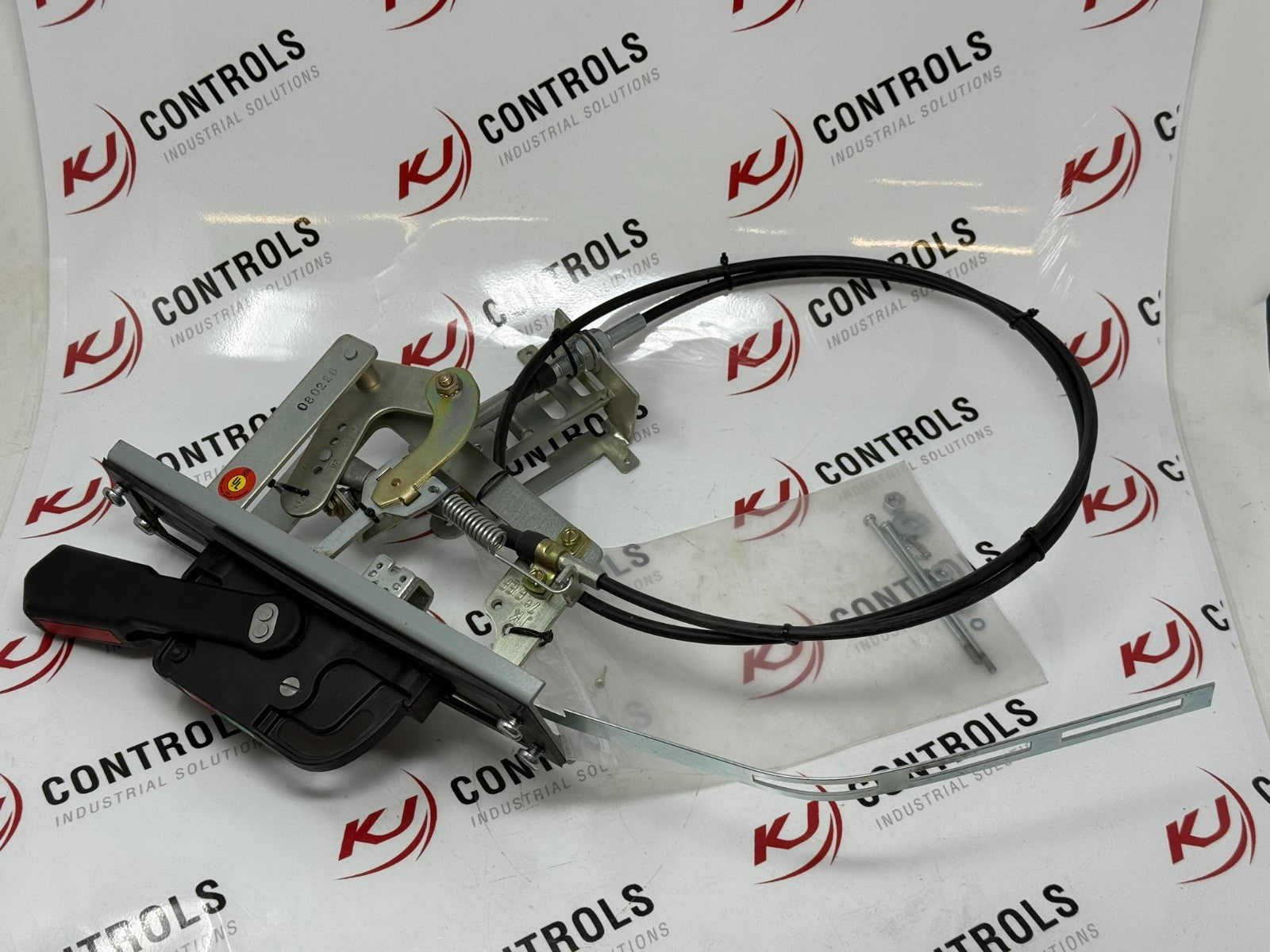 Allen-Bradley 140G-K-FCX04 J/K Disconnect Handle Assembly Kit with Flex Cable1