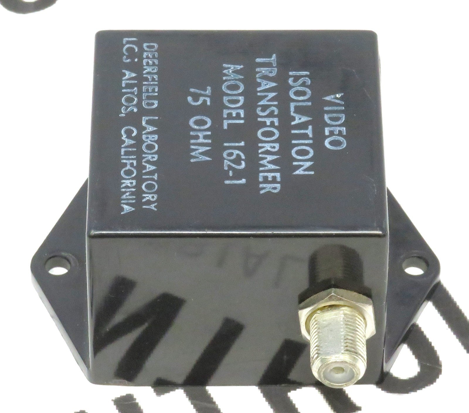 Deerfield Model 162-1 Video Isolator 75 Ohm – Back Cover Missing Functional Item2