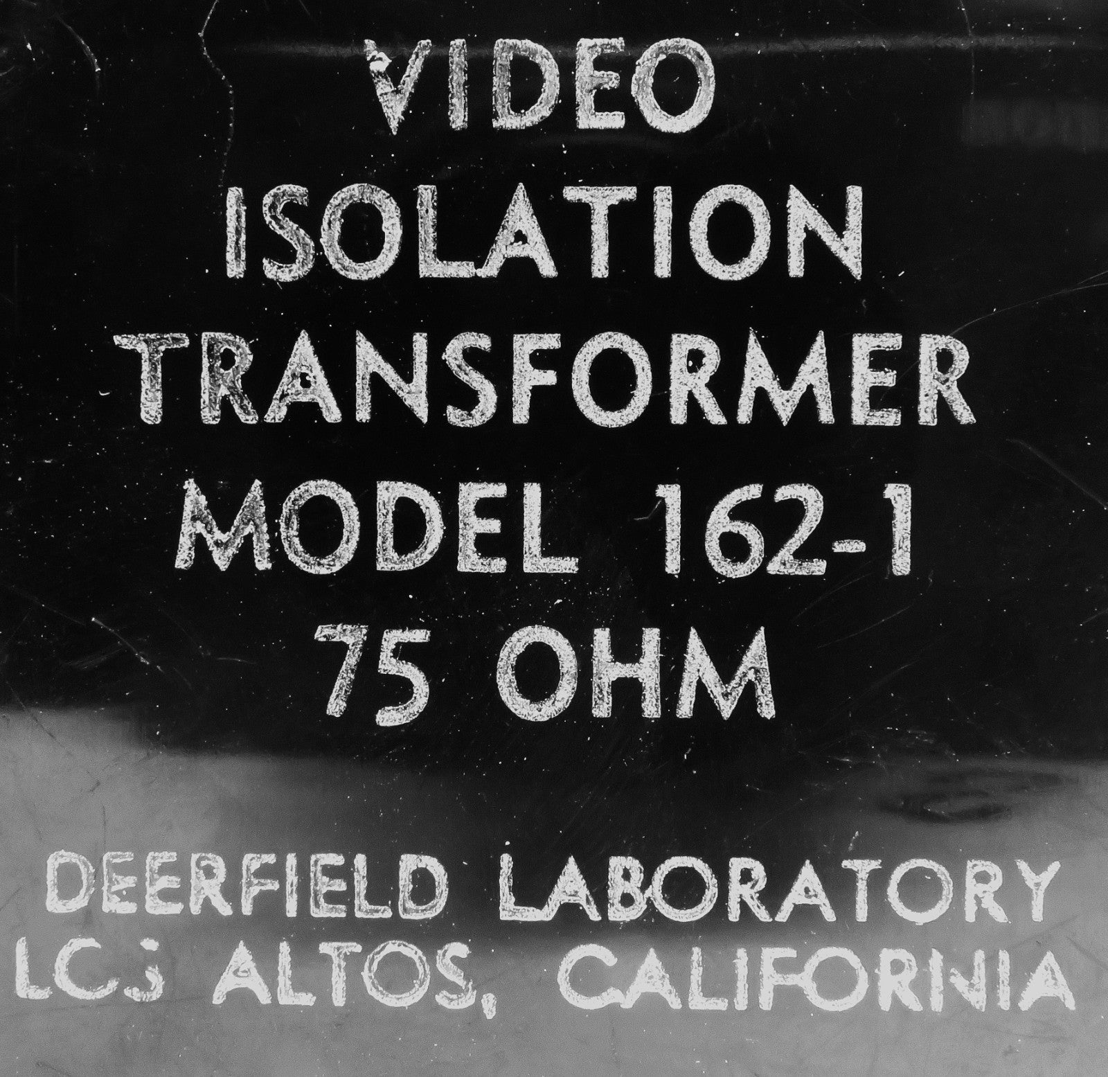 Deerfield Model 162-1 Video Isolator 75 Ohm – Back Cover Missing Functional Item3