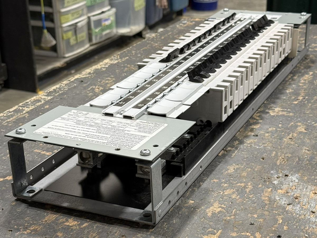 Federal Pioneer NBLP42B-3LI 225A 120/240V 42-Circuit Panelboard1