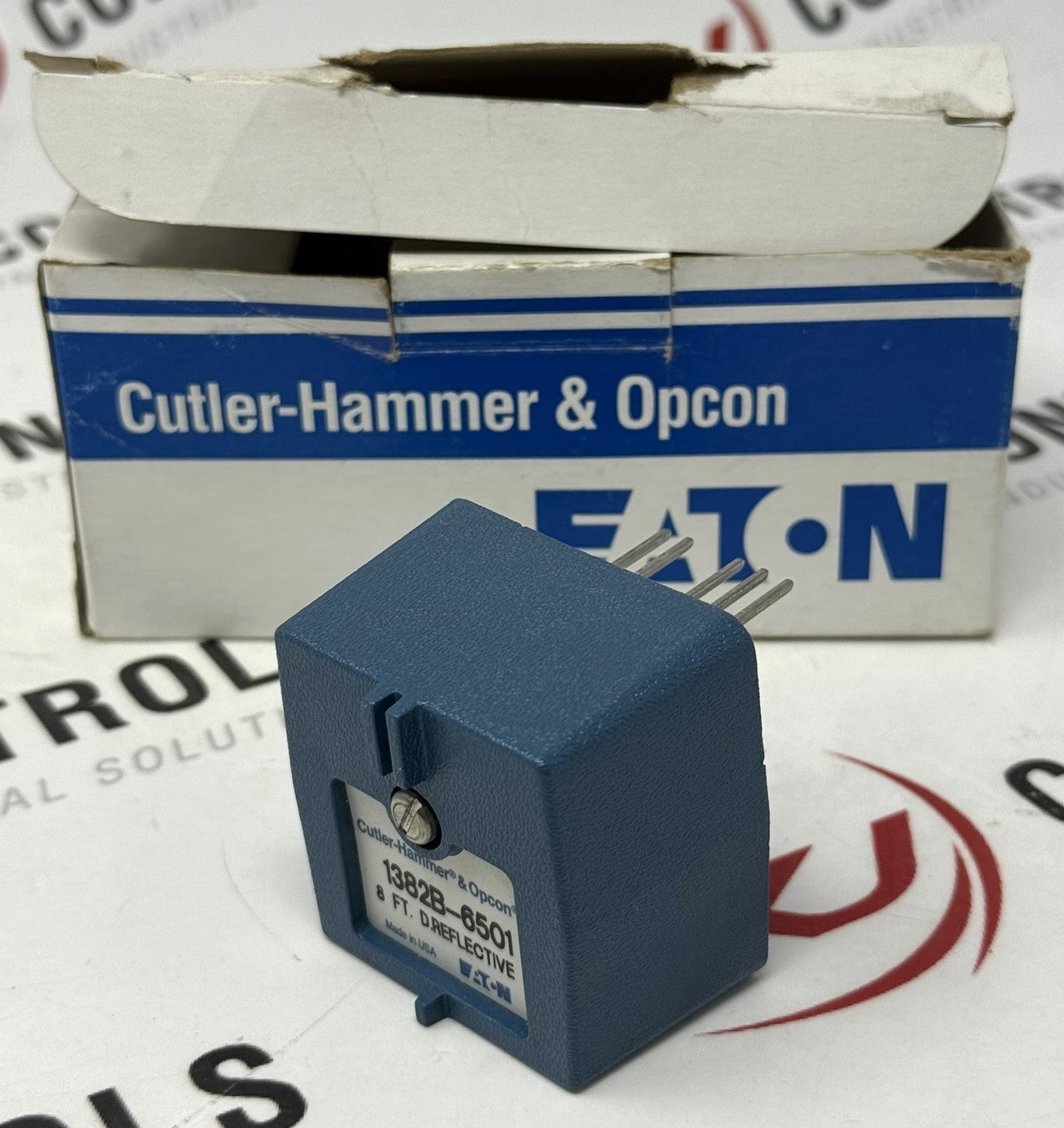 Eaton Cutler-Hammer Opcon 1382B-6501 Photoelectric Sensor Head1