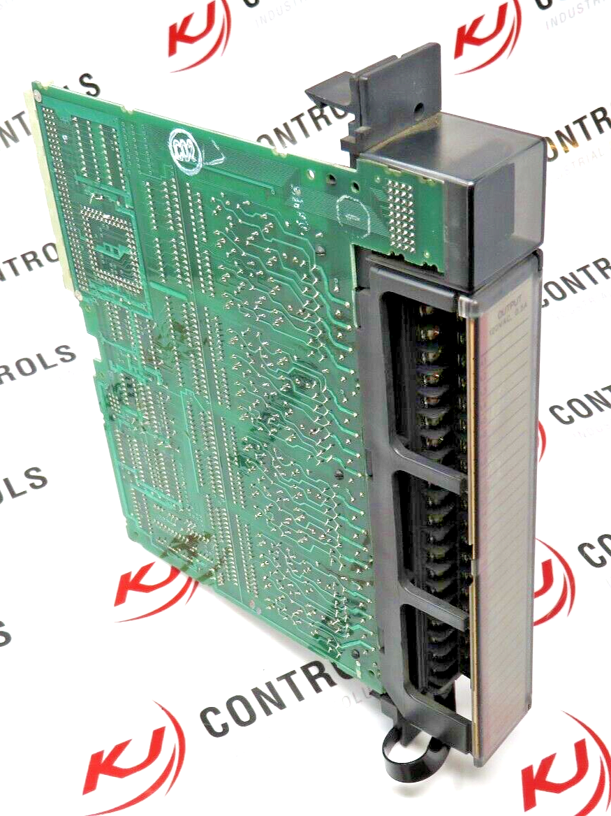 GE Fanuc IC697MDL350 120 VAC 0.5A 32-Point Discrete Output Module