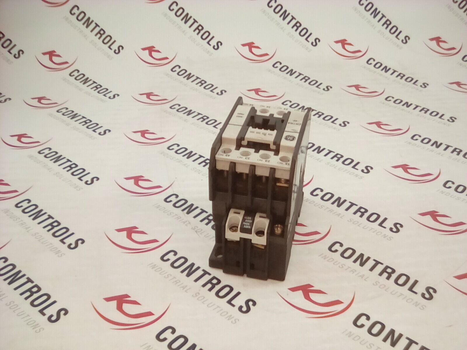 General Electric CR7RA Control Relay 440V 50Hz / 480V 60Hz Coil