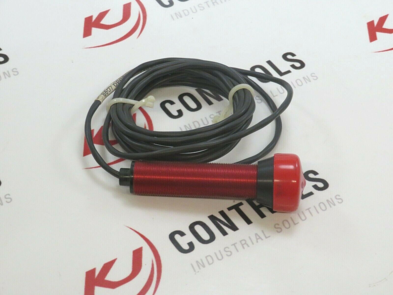 Eaton Cutler-Hammer Opcon 1161A-200 60-Series Photoelectric Sensor