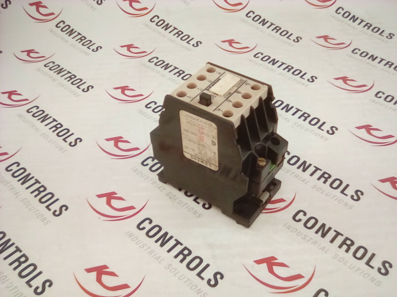 Siemens 3TH80 13-0A Contactor 115V 50/60Hz Coil