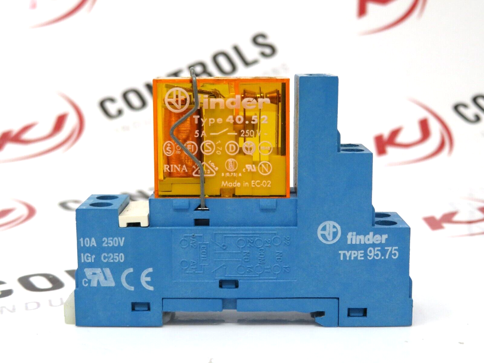 Finder 95.75/40.52 Relay Base + Relay