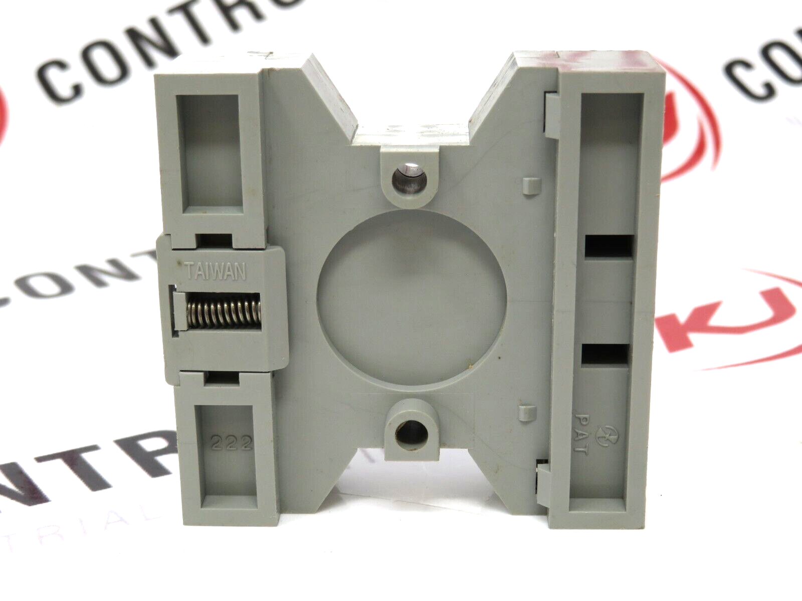 IDEC SR3P-06 Relay Socket 11Pin 10A 300V DIN Mount Screw Type